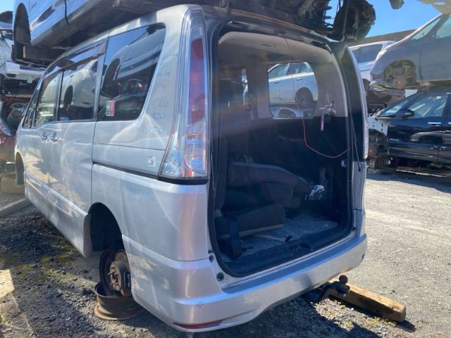 Nissan Serena - Other