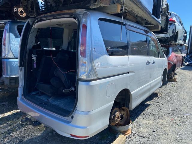 Nissan Serena - Other