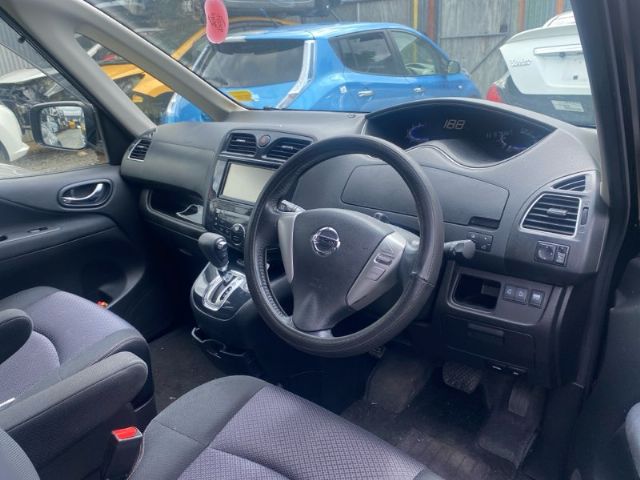 Nissan Serena - Other