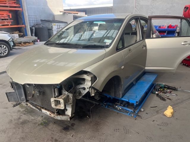 Nissan Tiida - C11 2004-2012