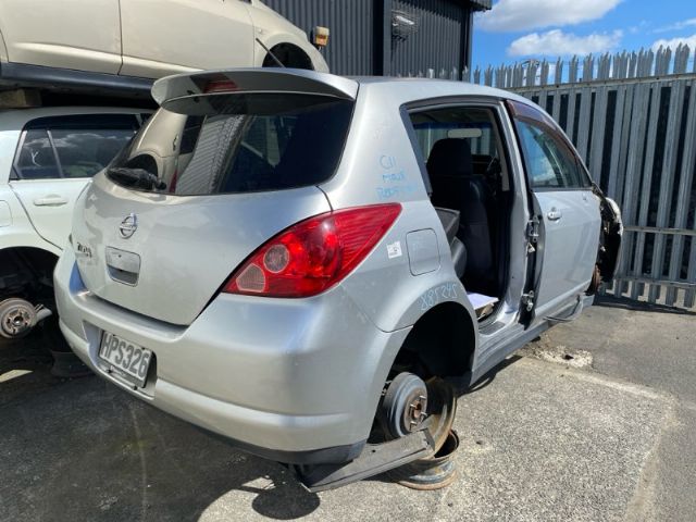 Nissan Tiida - C11 2004-2012