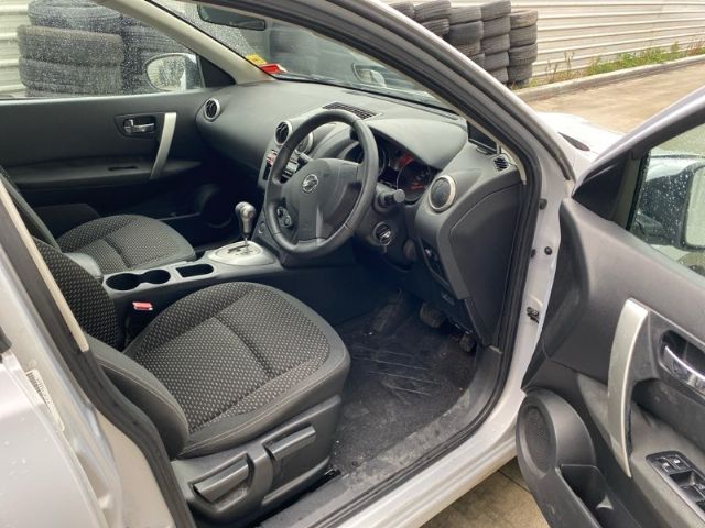 Nissan Lafesta - B30 2005-2010