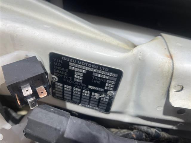 Isuzu-Comm D-Max - RF20 2017