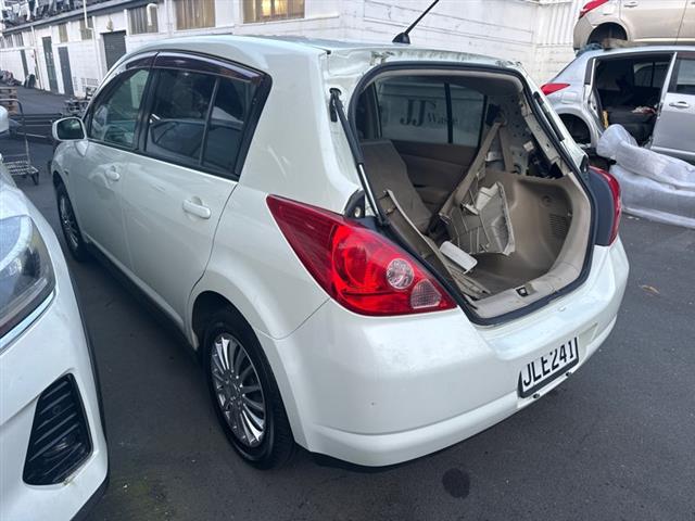 Nissan Tiida - C11 2004-2012