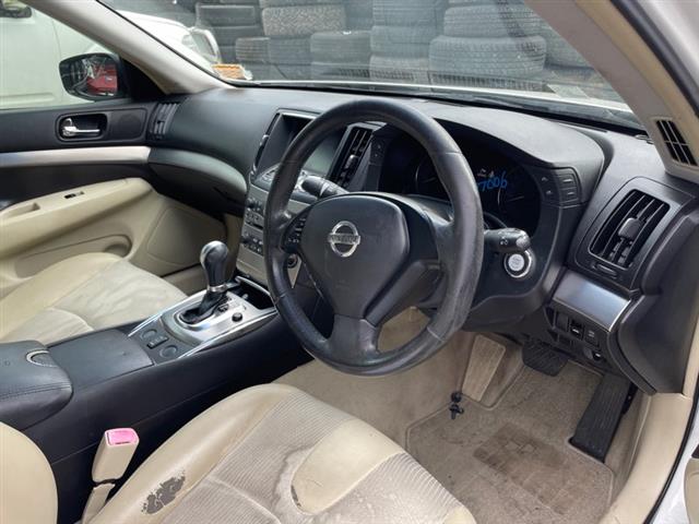 Nissan Skyline - V36 2006-2009