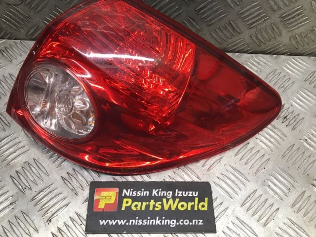 R Tail Light