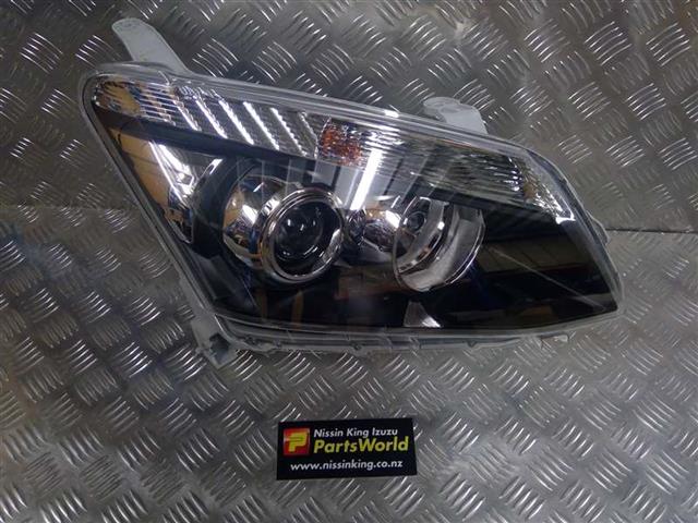 R Headlight