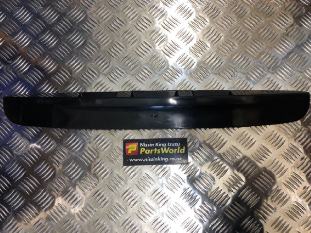 Tailgate Garnish 1 Piece