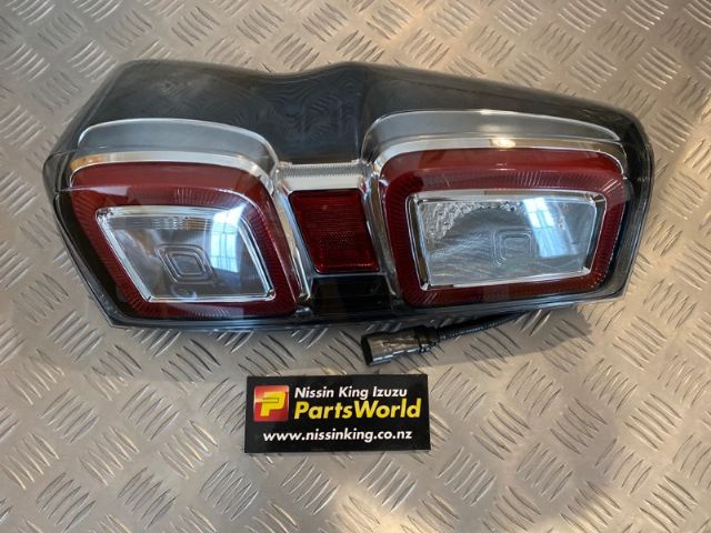 R Tail Light (led)