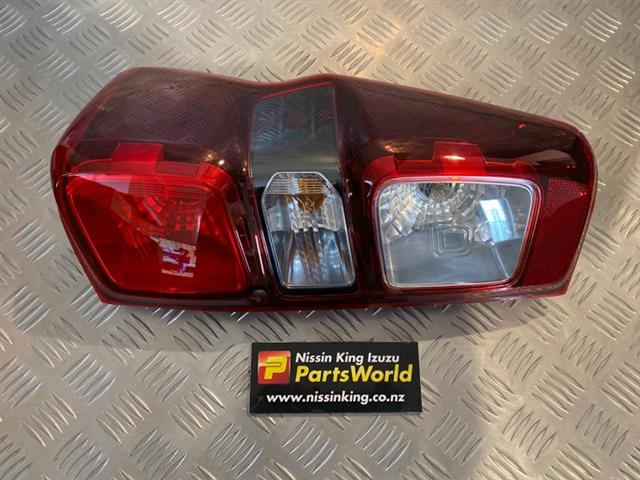 R Tail Light (halogen)