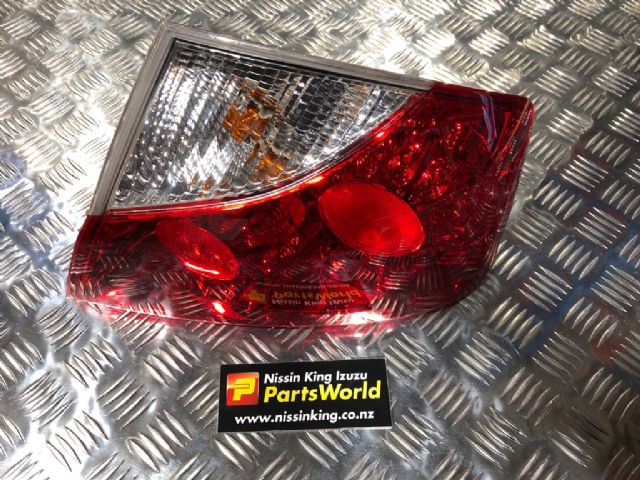 R Tail Light