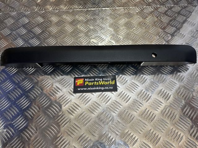 Tailgate Garnish 1 Piece