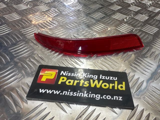 Lr Bumper Reflector
