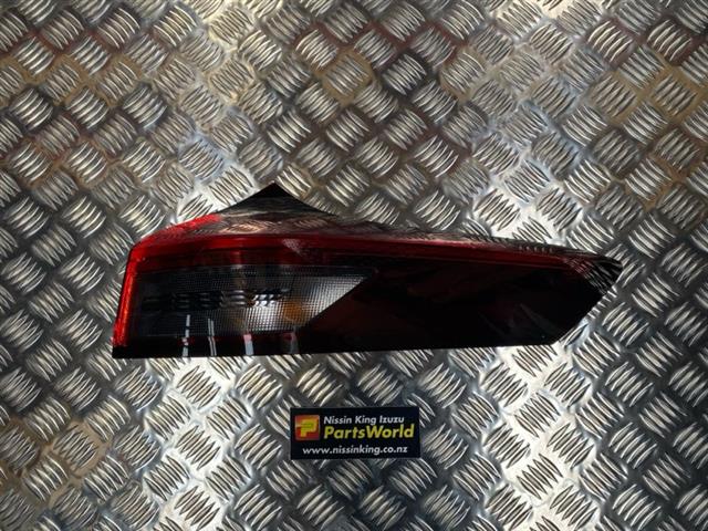 R Tail Light (led)