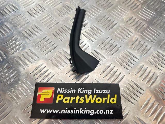 R Windscreen Mould