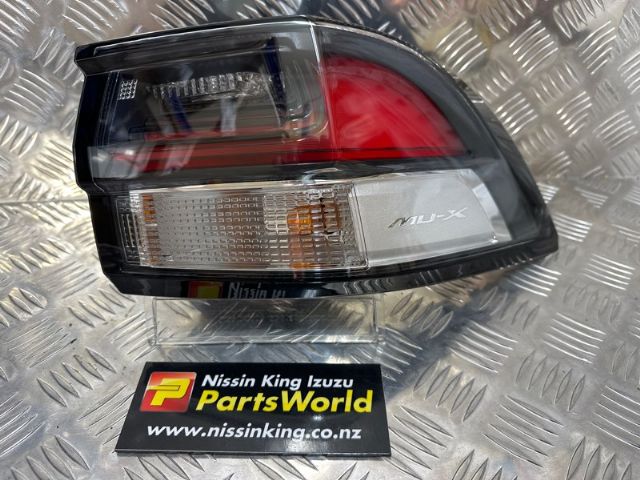 R Tail Light