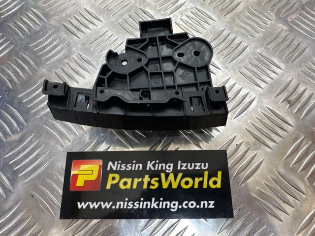 R Headlight Mount Bracket