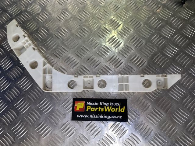 Rr Bumper Retainer