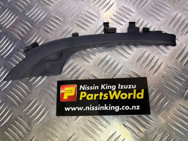R Windscreen Mould