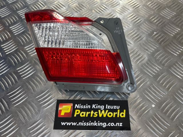 R Boot Lid Garnish