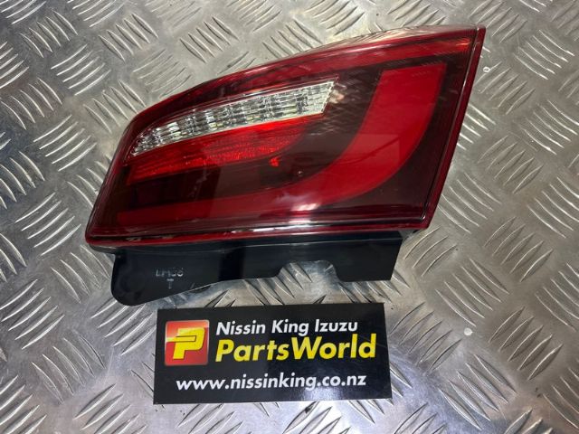R Boot Lid Garnish