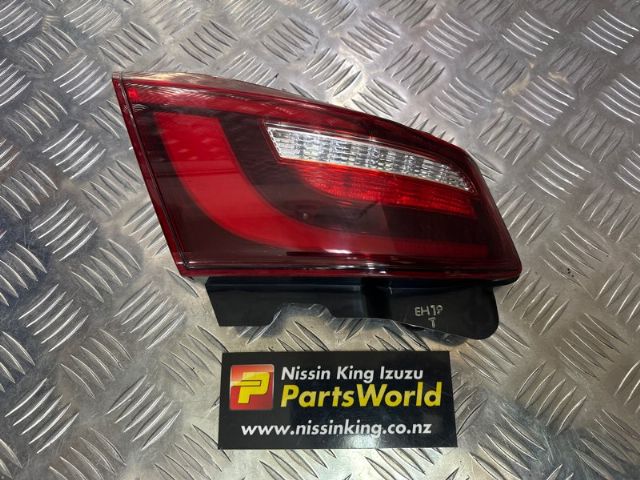 L Boot Lid Garnish