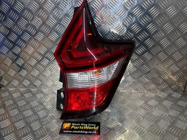 R Tail Light (led)