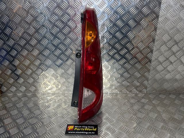 R Tail Light