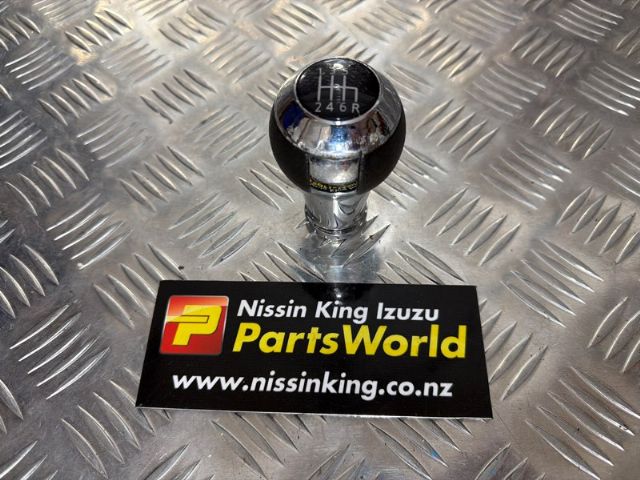 Gear Knob (oem)