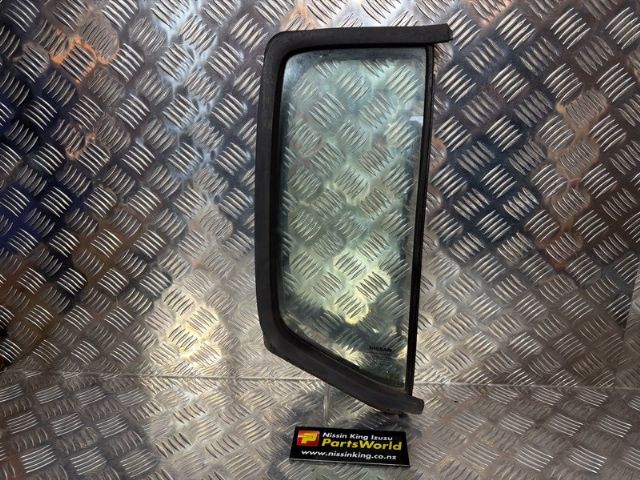 Rr Quarter Glass