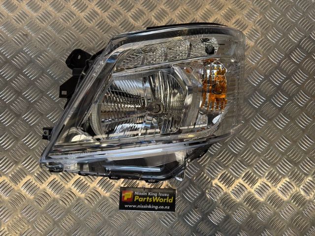 L Headlight (halogen)