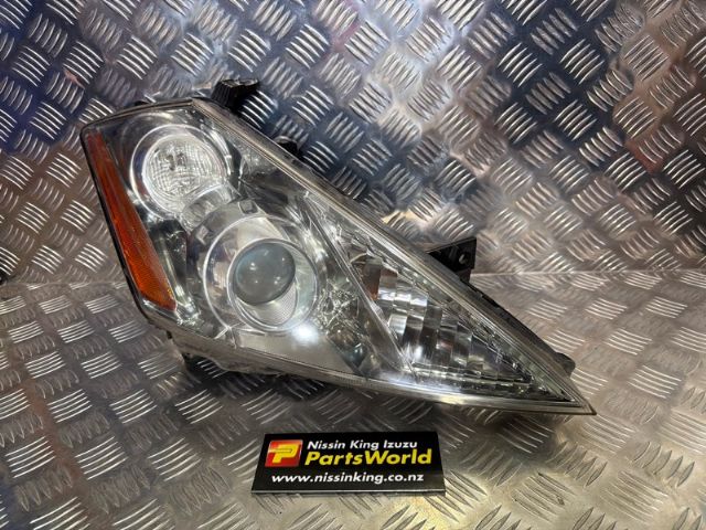 R Headlight