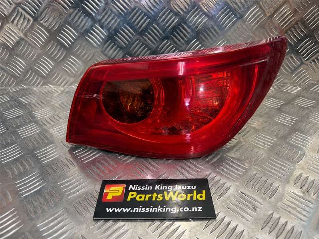 R Tail Light