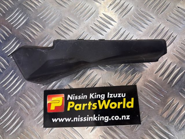 R Windscreen Mould
