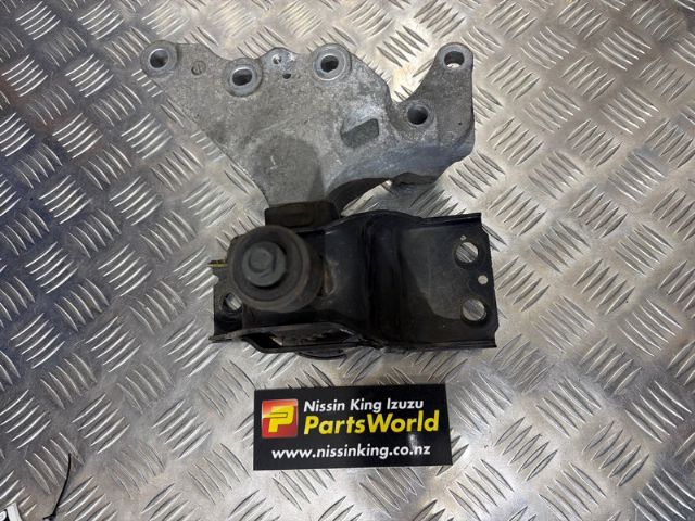 Right Engine Mount