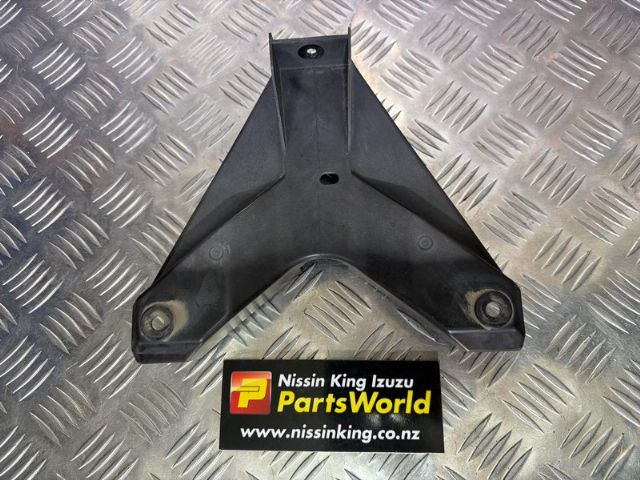 Front Bumper Centre Stay