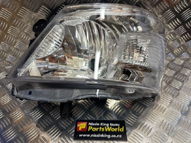L Headlight (halogen)