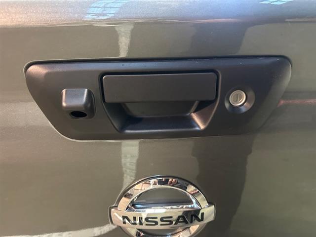 Tailgate Handle Outer