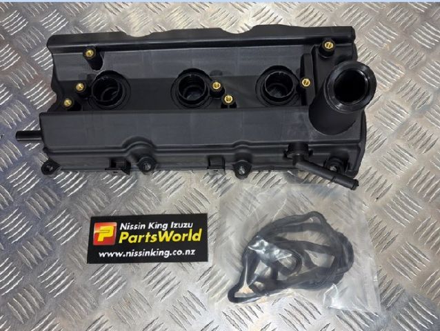 Engine Rocker Cover Lh