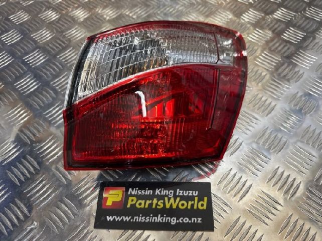 R Tail Light