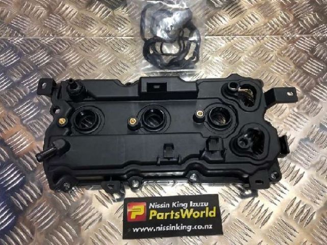 Engine Rocker Cover Rh
