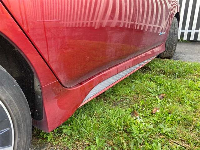 R Side Skirt