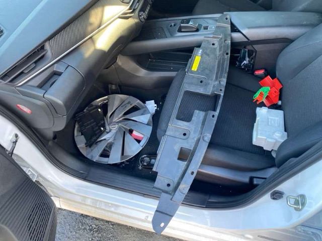 Front Upper Radiator Support Finisher