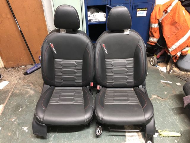 Seats (complete Set)