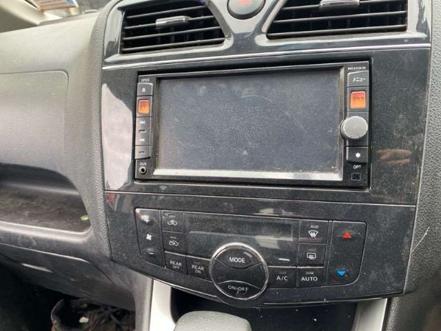 Stereo Surround / Bezel