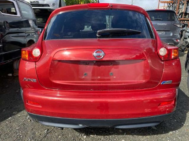 Tailgate Garnish 1 Piece