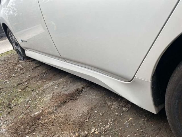 L Side Skirt