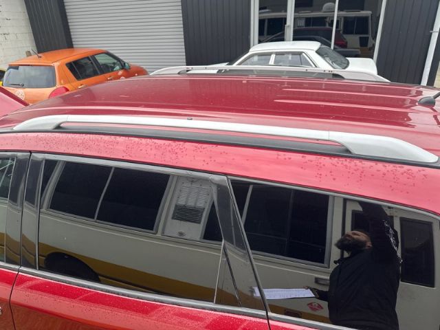 Lh Roof Rail