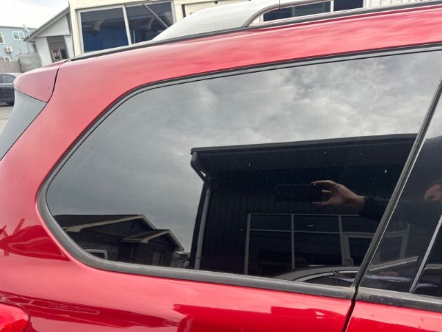 Rr Cargo Glass