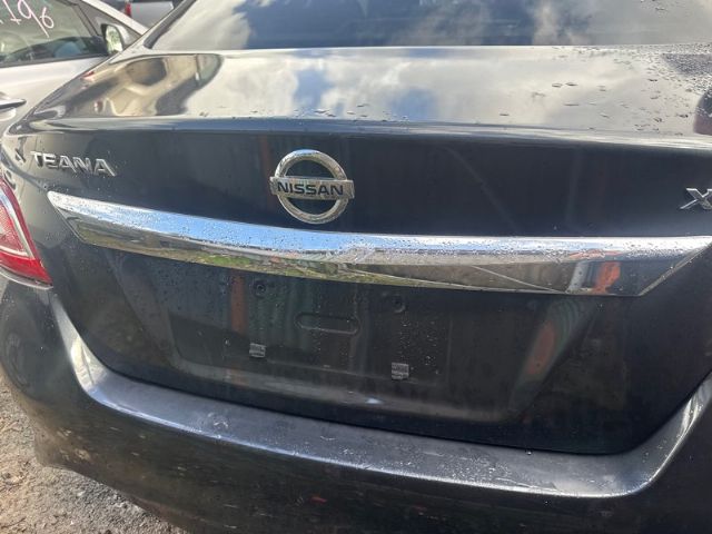 Boot Lid Moulding
